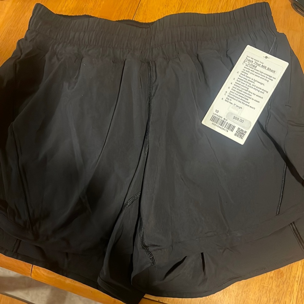 Lululemon Track That MR Short 5” *Lined